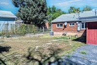 Building Photo - 1050 Ash Ct
