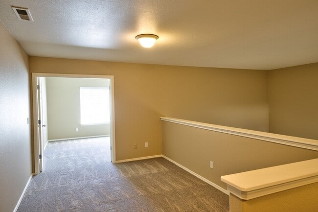 Building Photo - ARTS & CRAFTS GORGEOUS 2 STORY 3 BEDROOM + OFFICE 2.5 BATH. POOL, CLUBHOUSE, TENNIS INCLUDED!