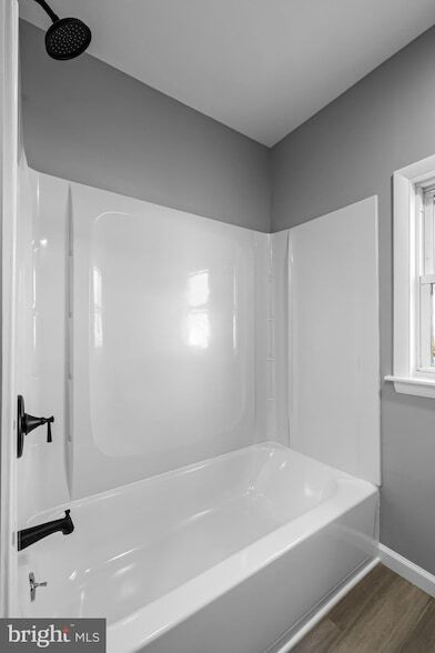 Building Photo - 1480 Seven Valleys Rd