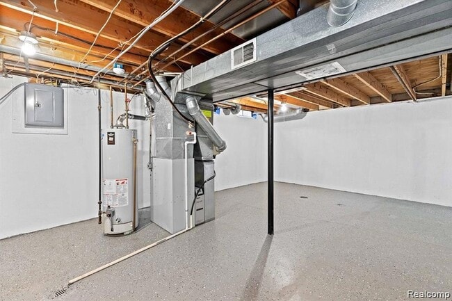 Building Photo - 1985 Peerce Ct