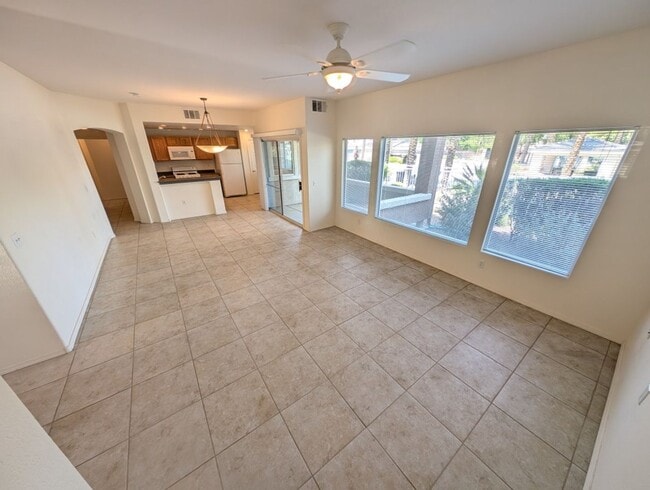 Building Photo - 820 Titan Peak Pl