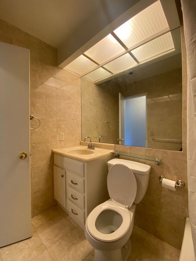 Building Photo - Harbor City- Single Family Home