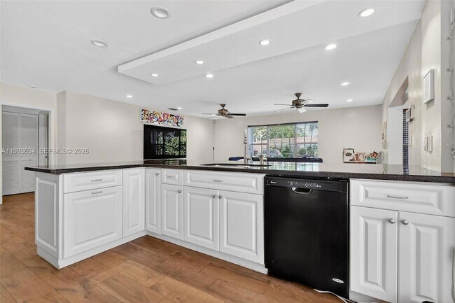 Building Photo - 11890 SW 72nd Pl