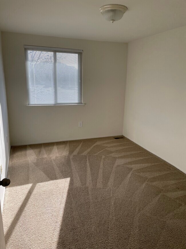 Bedroom - 2272 Orchard Crest St