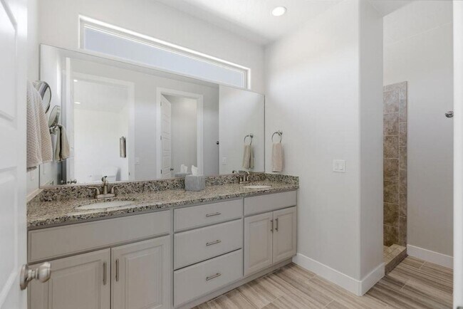 Building Photo - Brio Beauty! 3 Bedroom Home with View and RV Parking!