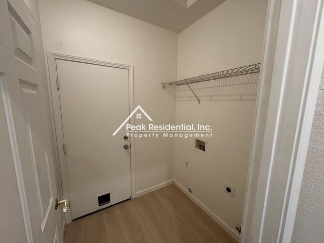 Building Photo - Very Nice Elk Grove 3bd/2ba Home!