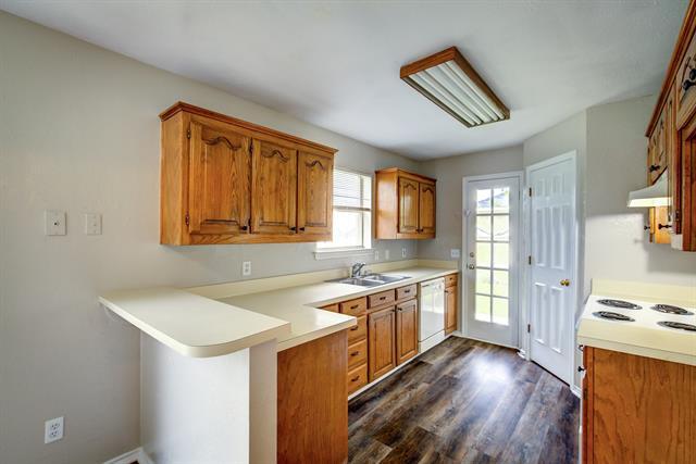 Building Photo - 2003 Hackberry Cir