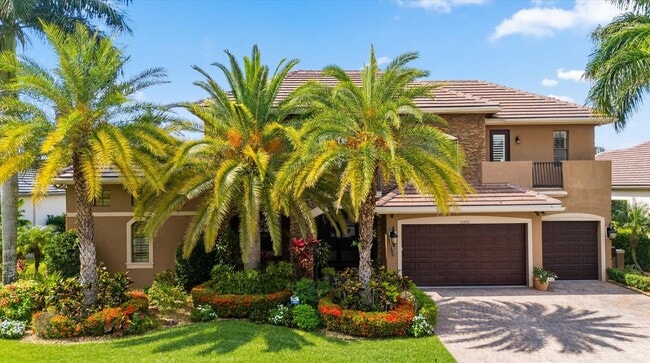 Building Photo - 10771 Versailles Blvd