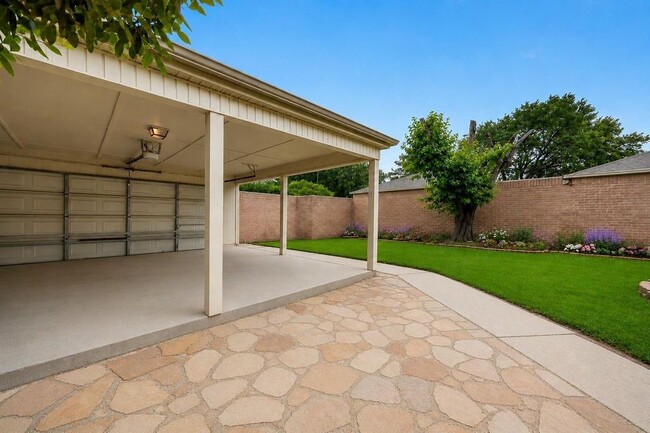Building Photo - 8319 Wind Veil Dr