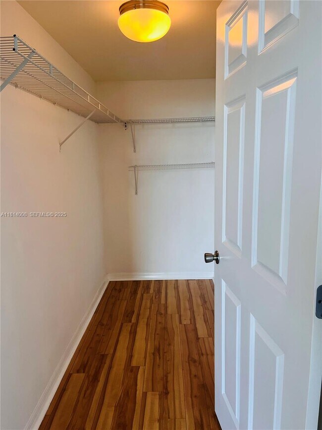 Building Photo - 900 SW 8th St