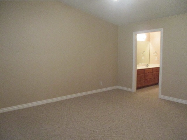 Building Photo - Move-In Discount - 3 Bedroom 2 bath in The Seasons