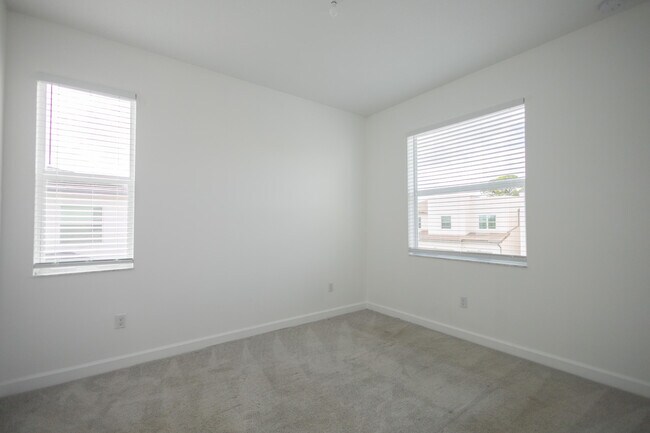 Building Photo - 9006 Zevon Ct