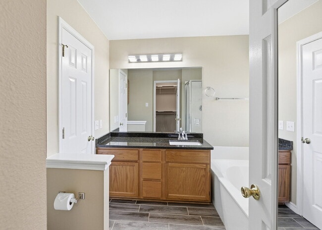 Building Photo - Freshly Updated 3 Bedroom Home on Large Corner Lot!