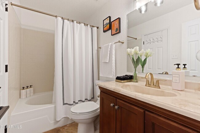 Building Photo - 12120 Desert Quail Ave