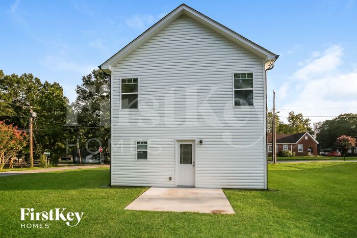 Building Photo - 760 Cherrywood St