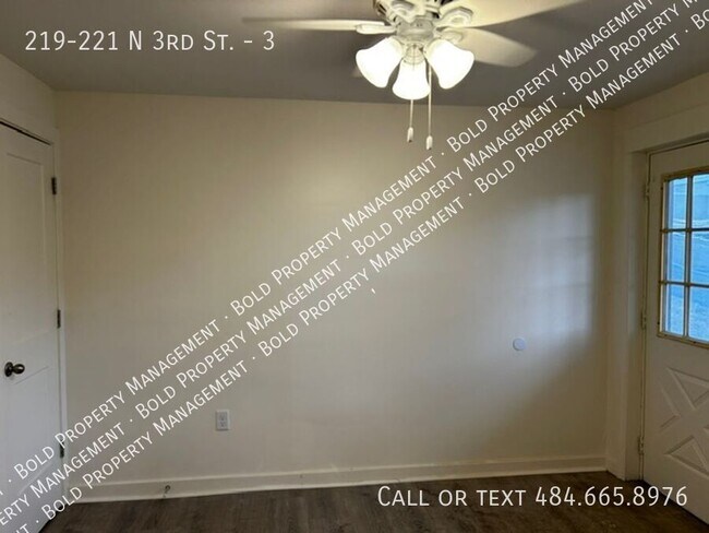 Building Photo - 219-221 N 3rd St.-3