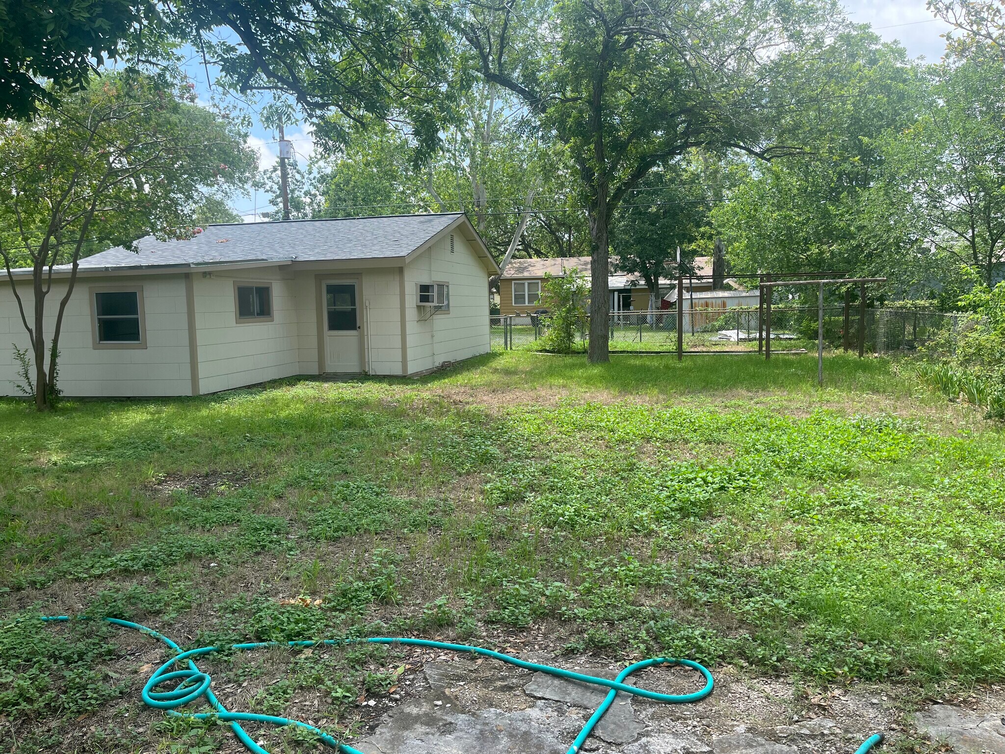 workshop in backyard - 302 Aviation Ave