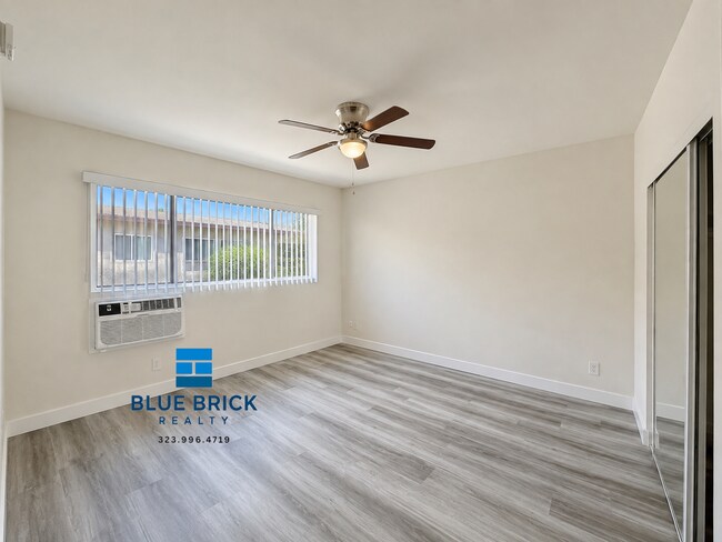 Building Photo - 8145 Langdon Ave