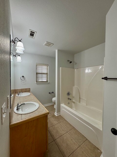 Building Photo - 6106 S 36th St