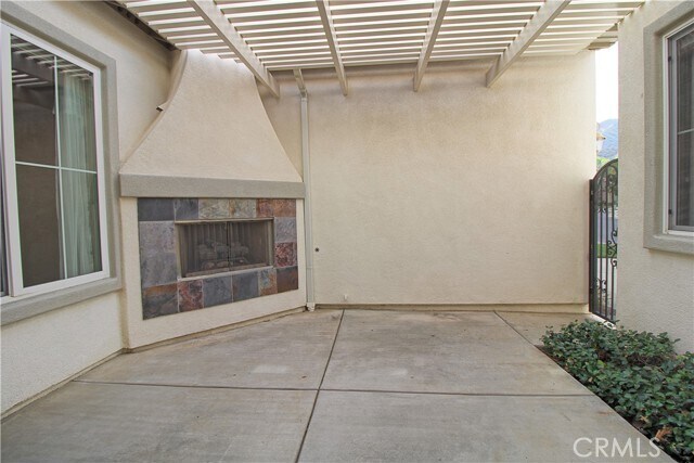 Building Photo - 23952 4 Corners Ct