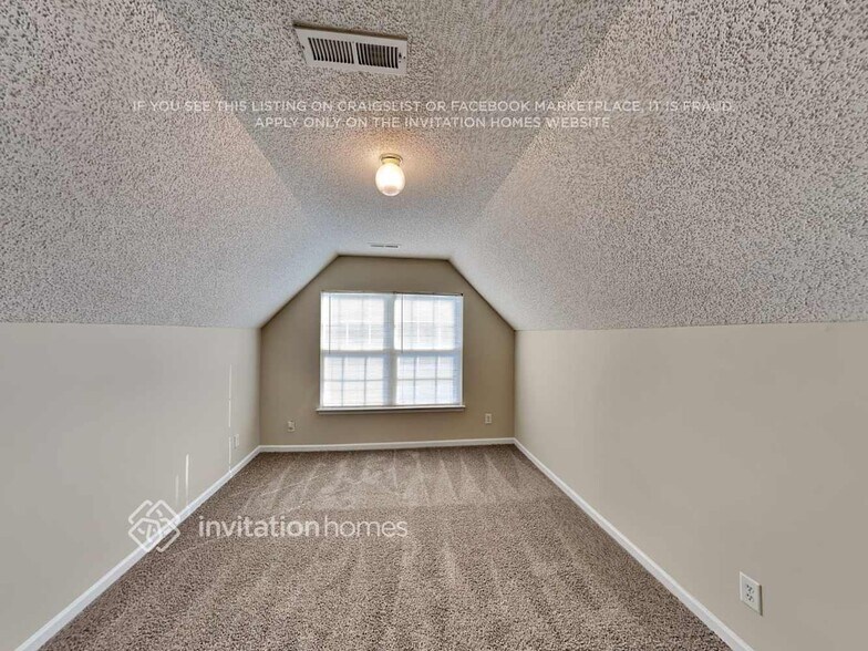 Building Photo - 1402 Bray Dr