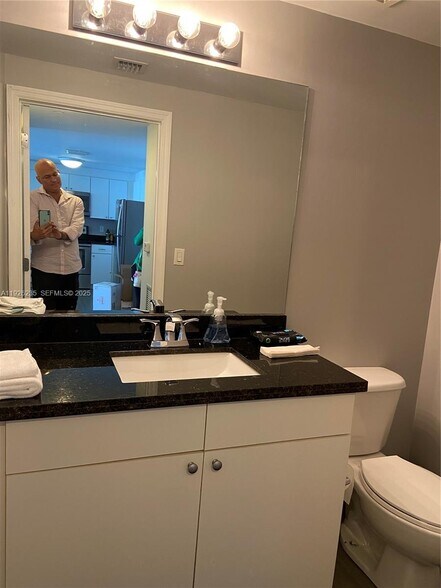 Building Photo - 1250 S Miami Ave