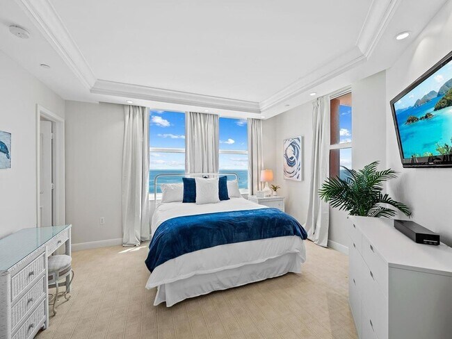 Building Photo - 2110 N Ocean Blvd