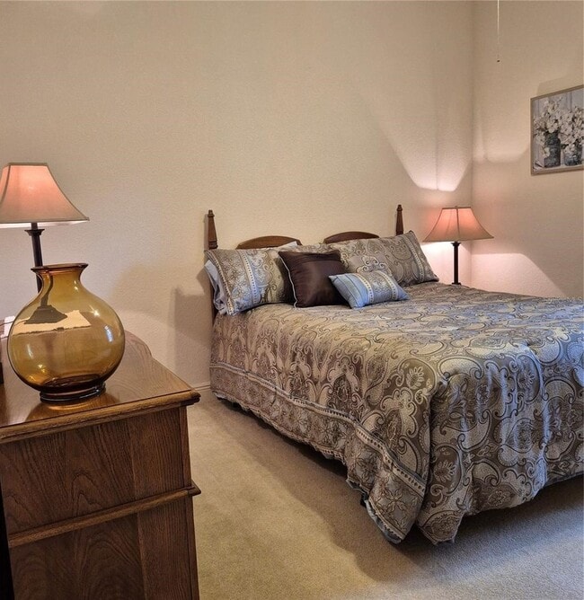 Building Photo - **ROTONDA WEST, 3/2/2, POOL HOME**