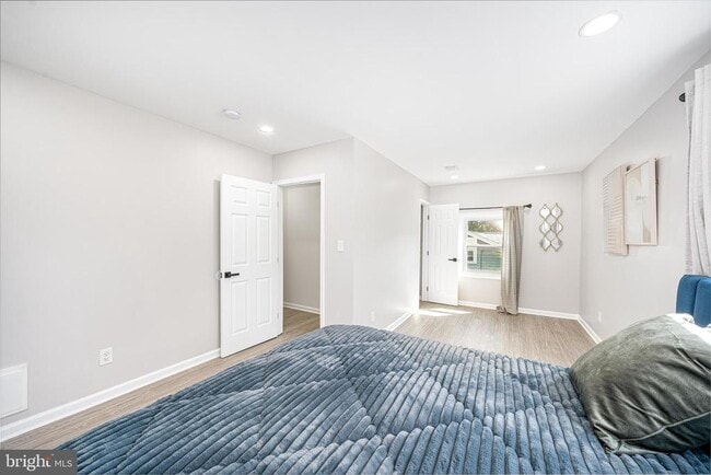 Building Photo - 2800 Upshur St