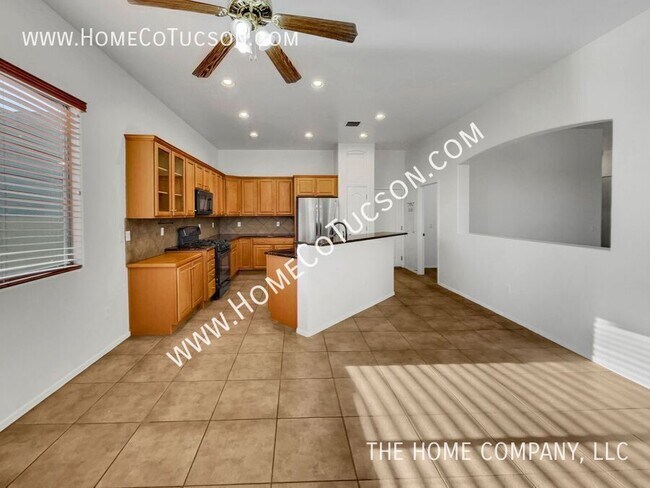Building Photo - 1061 S Seldon Pl