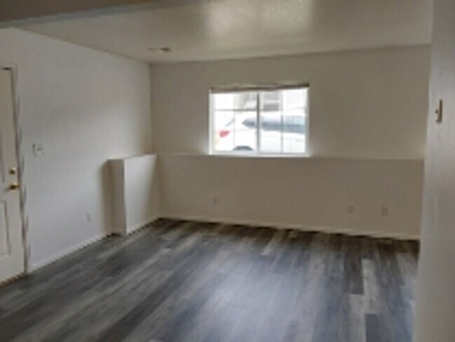 Building Photo - 3606 17th Ave