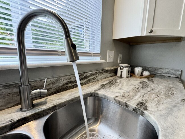 Building Photo - Completely Updated & Ready NOW!! 1-Car Attached Garage! Pet Friendly!