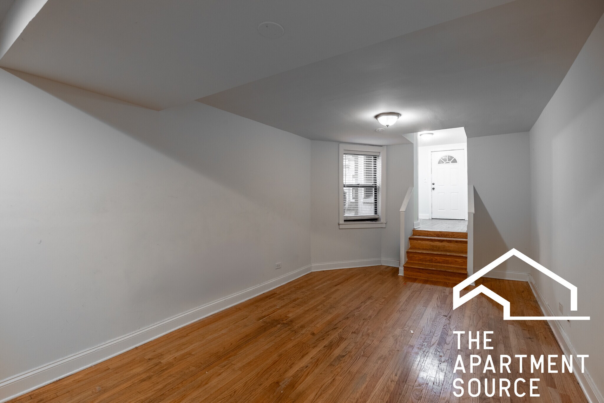 Building Photo - 4038 N Ashland Ave