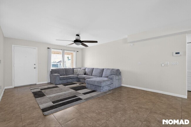 Building Photo - Charming 4BR House in Phoenix