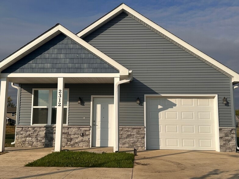 Building Photo - Avalon at Morris