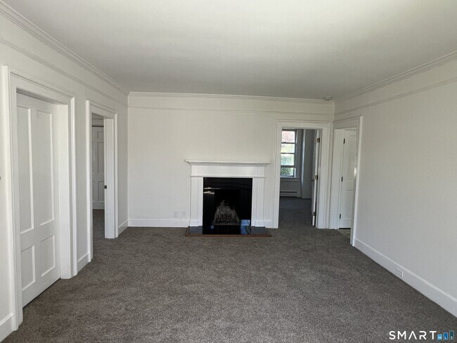 Building Photo - 21 Pearl St