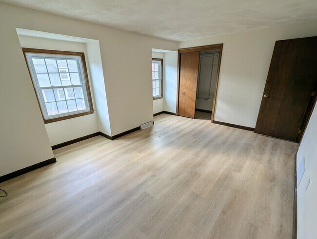 Building Photo - 63 Prescott Dr