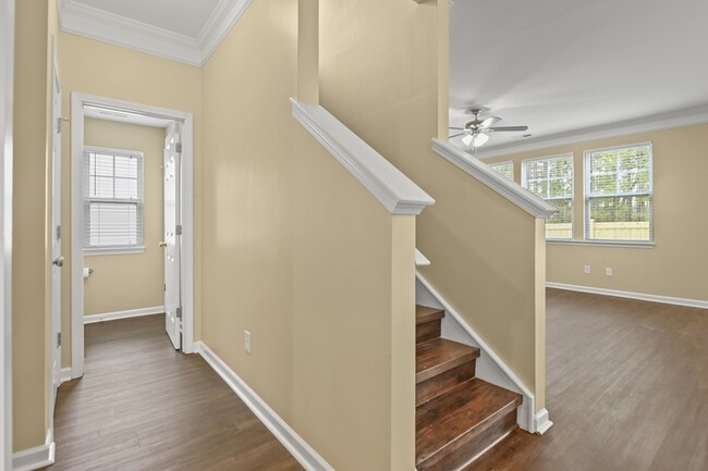 Building Photo - 363 Sanctuary Park Dr