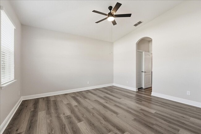 Building Photo - 11007 Inside Loop