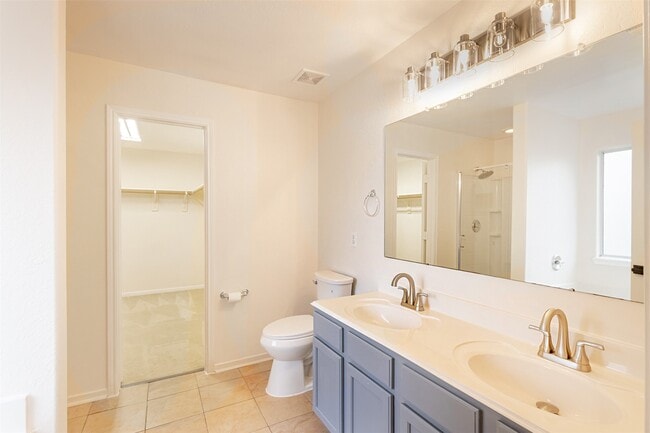 Building Photo - 2830 Katy Briar Ln