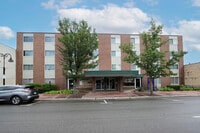 Sheridan Road entrance - 2671 Sheridan Road