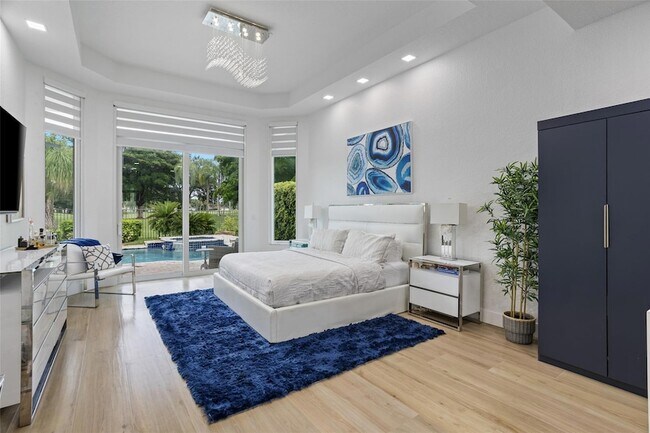 Building Photo - 2534 Golf View Dr