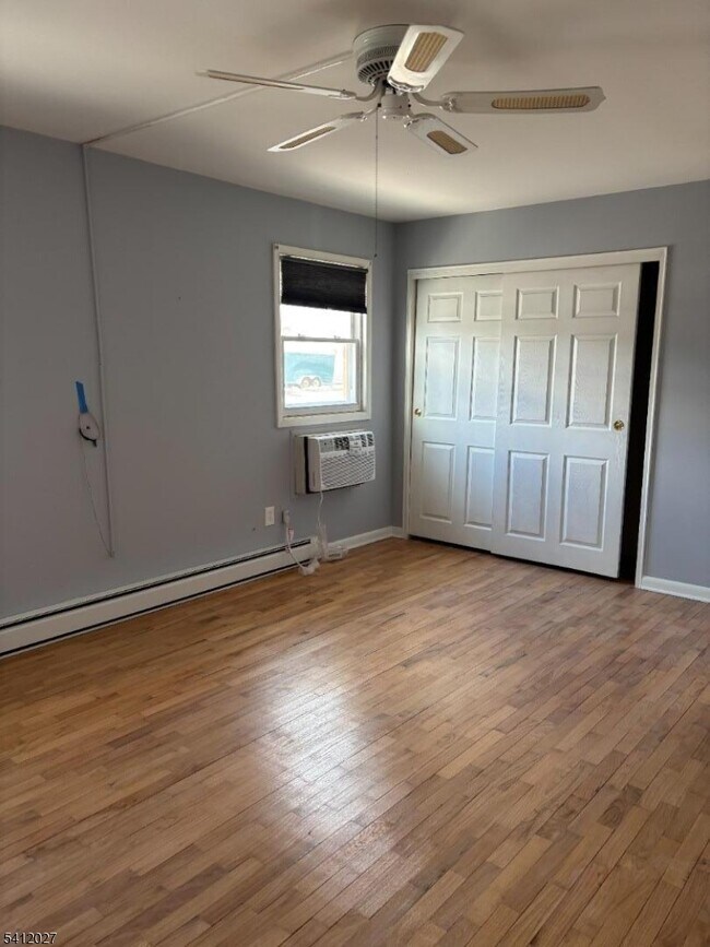 Building Photo - 15 Cottage St