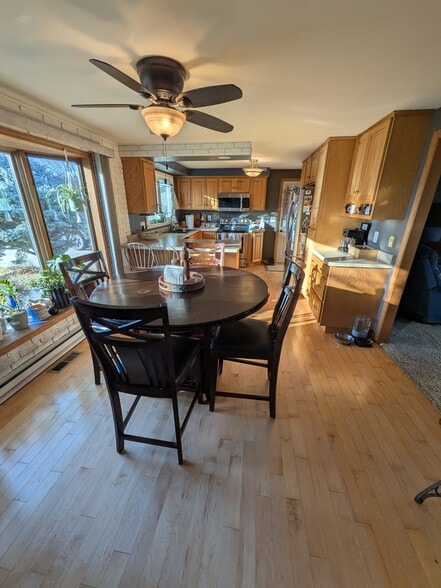 Building Photo - 870 Greenfield Trl