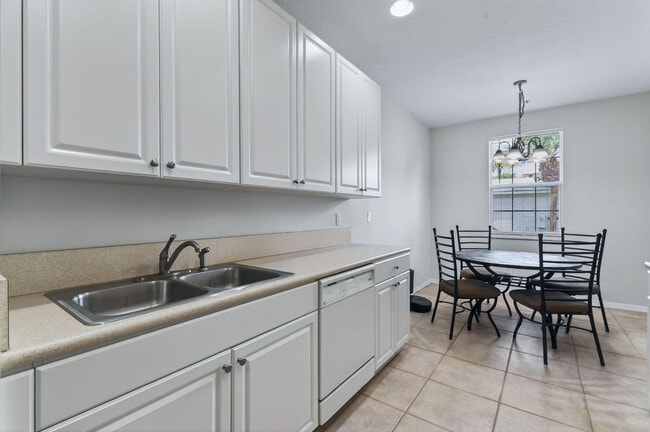 Building Photo - 1579 Frederick Small Rd