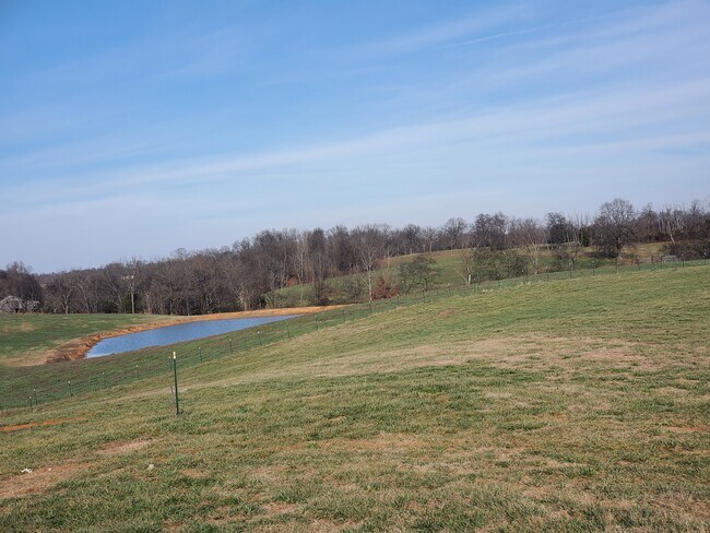 Building Photo - 4823 Drake Rd