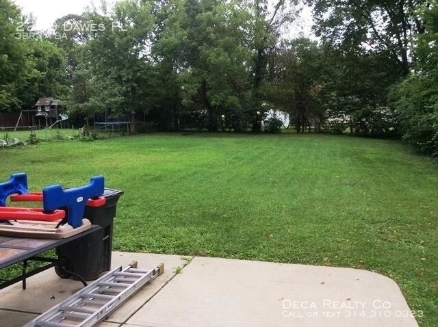 Building Photo - 3 bedroom in Saint Louis MO 63114