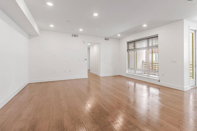 Building Photo - 380 Riesling Ave