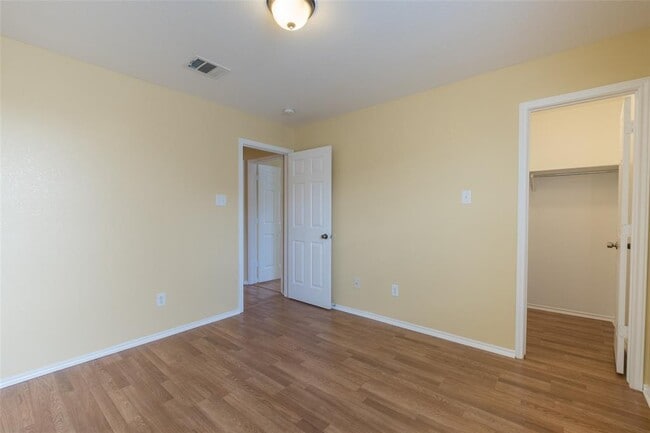 Building Photo - 1305 Casa Blanca Cove