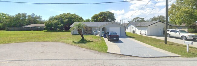 Primary Photo - 16317 Buccaneer Ct